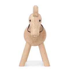 Caballo Kay Bojesen, haya