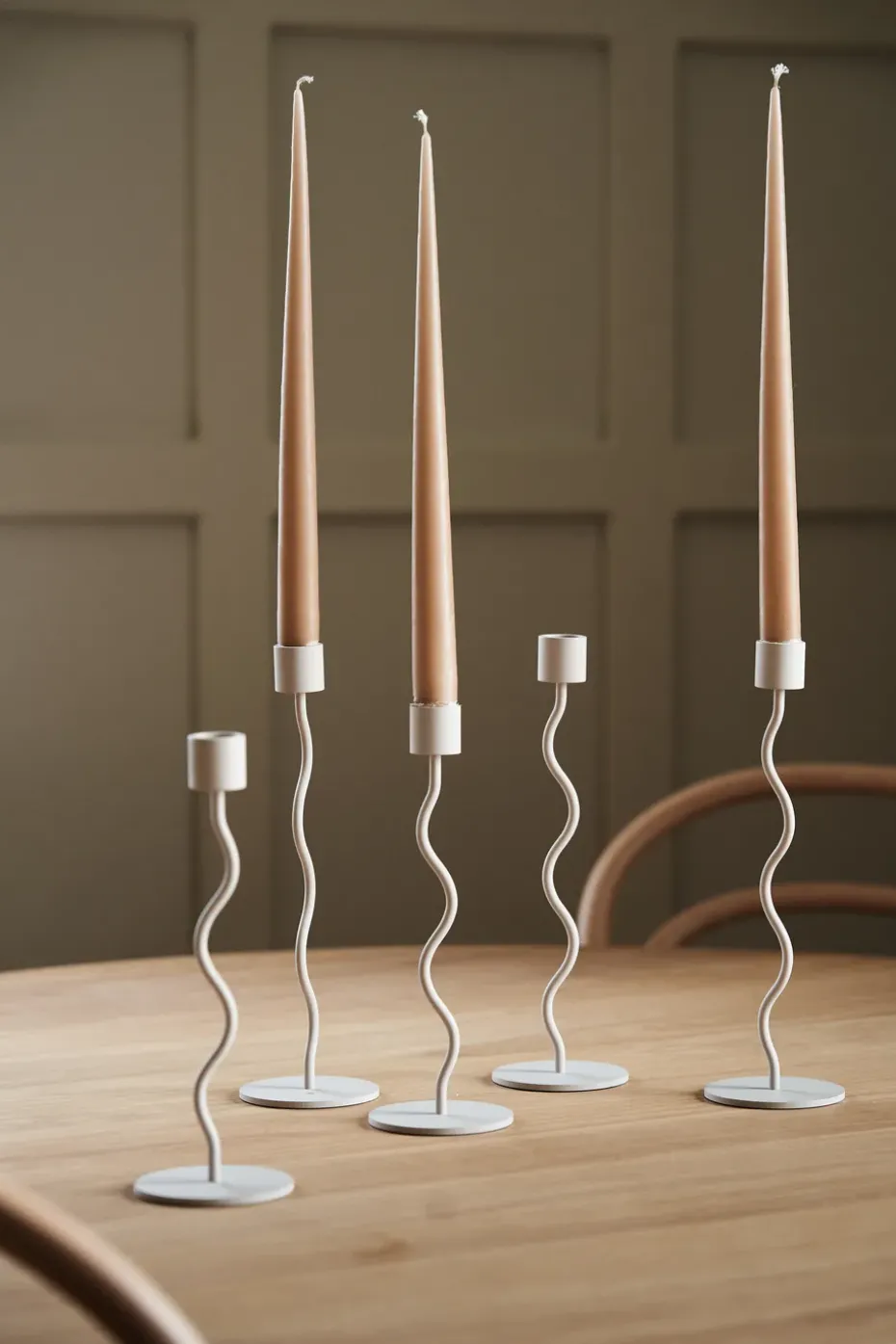 Candelabro Curved 26 cm, Sand