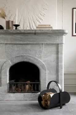 Cesta para leña Woody, Black stained oak