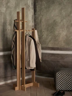Colgador de ropa Bridge Clothes Stand, Roble aceitado