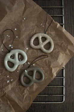 Colgante decorativo Hanging pretzel, Dust