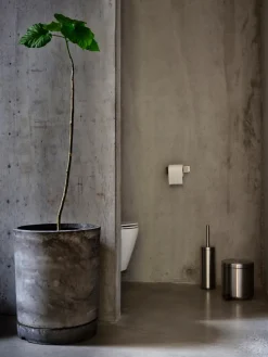 Escobilla de baño Ume, Acero