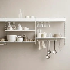 Estante String metal, Blanco, 78x30 cm, borde alto