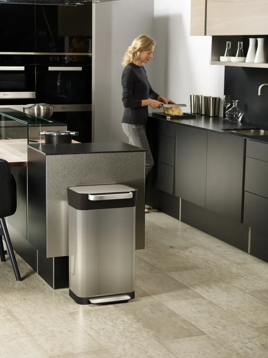 Joseph Joseph Titan compactador de basura pedal 30 L, Stainless steel