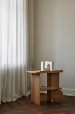 Mesa auxiliar Axis 42x80 cm, Roble lacado en tono cálido