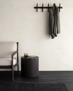 Percha PI 70 cm, Caoba teñida de marrón oscuro