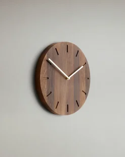 Reloj de pared Watch:Out, roble oscurecido-latón
