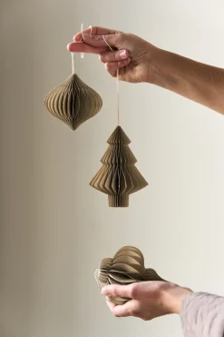 Set de 4 bolas de Navidad Spira, Crudo